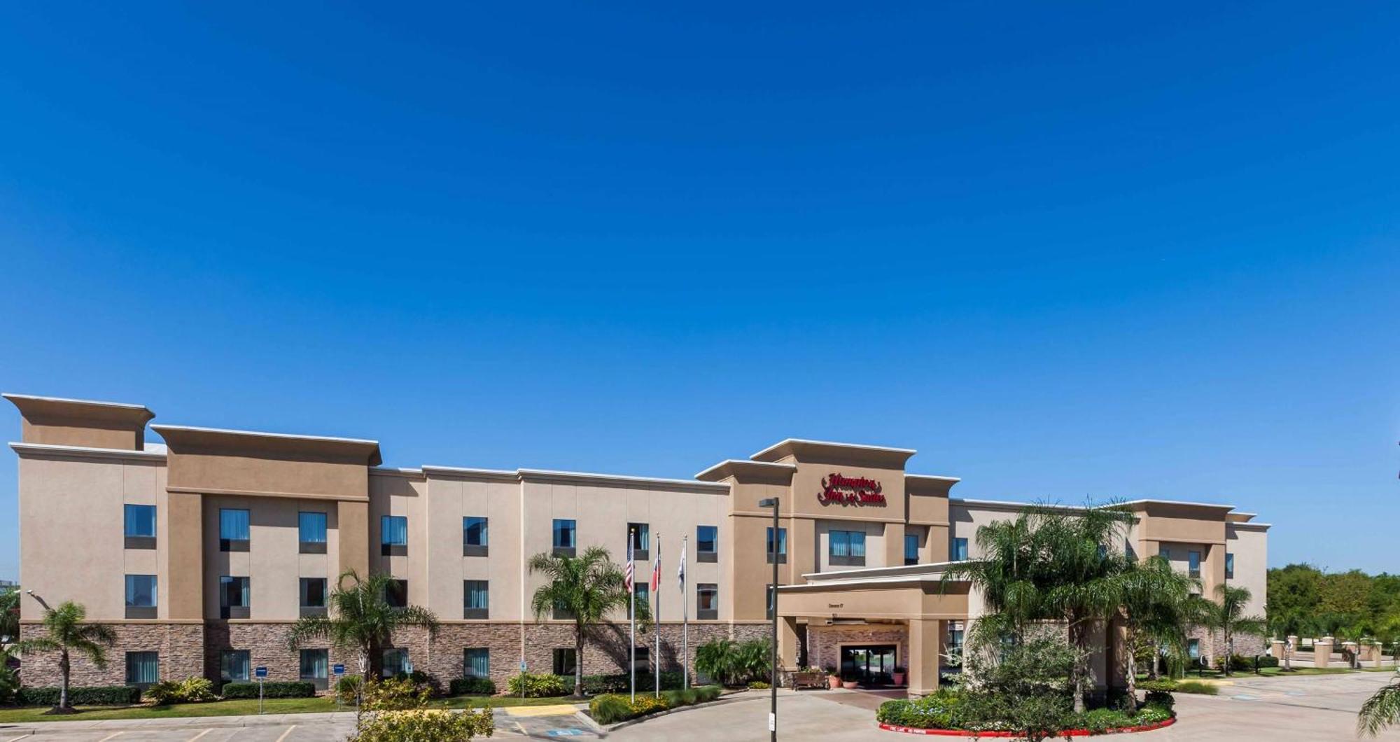 Hampton Inn And Suites Lake Jackson-Clute Exterior photo