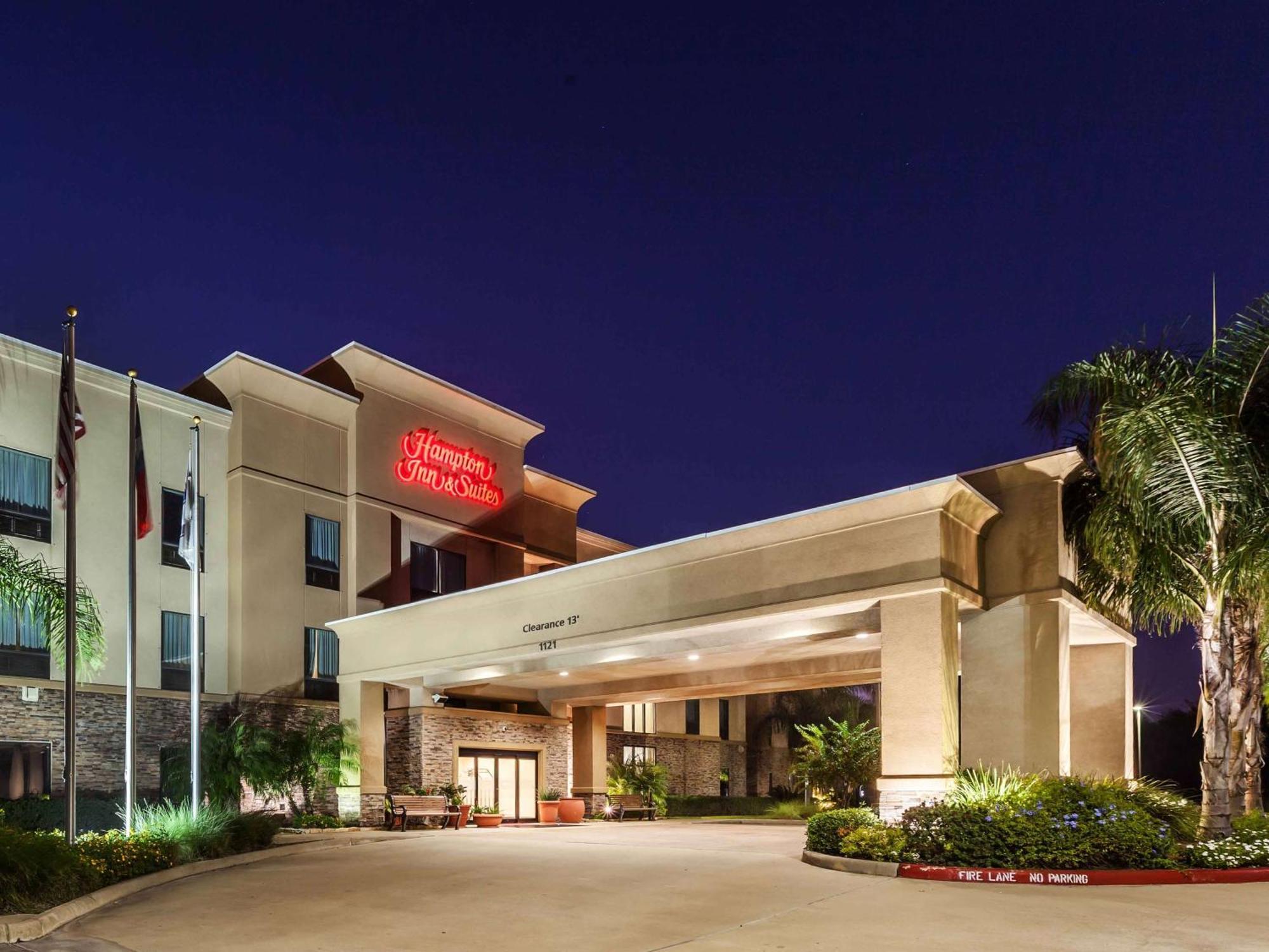 Hampton Inn And Suites Lake Jackson-Clute Exterior photo